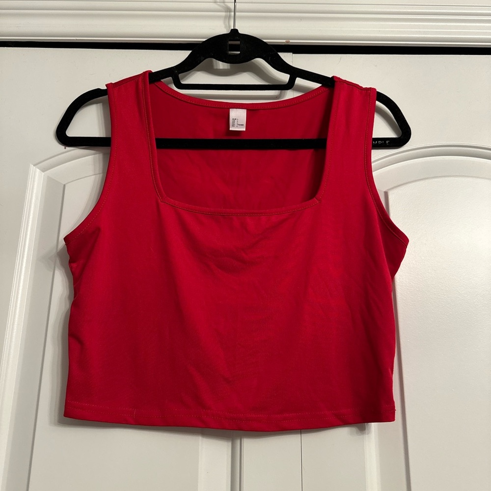 Women's Square-neck Cropped Tank Top